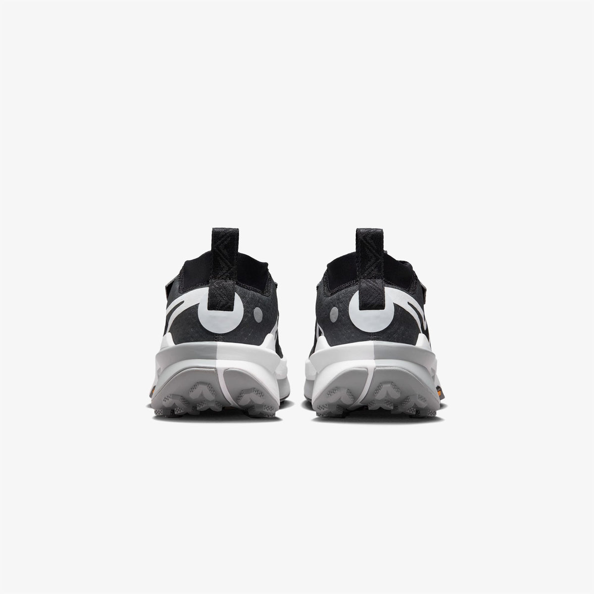 Nike Zoom X Zegama Kadın Siyah Koşu Ayakkabısı