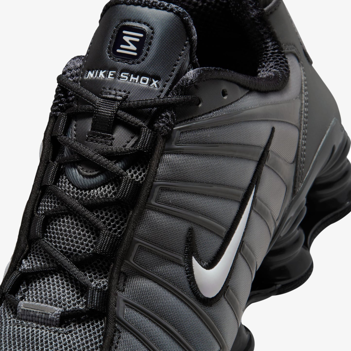 Nike Shox Erkek Siyah Spor Ayakkabı