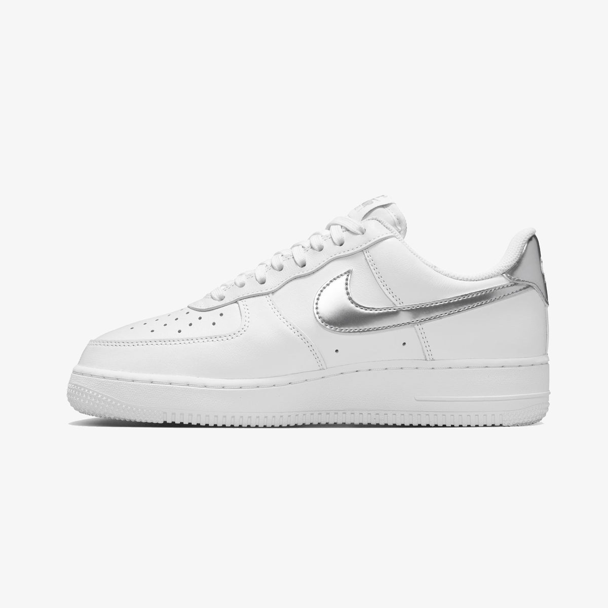 Nike Air Force 1 '07 Se Street 2 Kadın Beyaz Spor Ayakkabı
