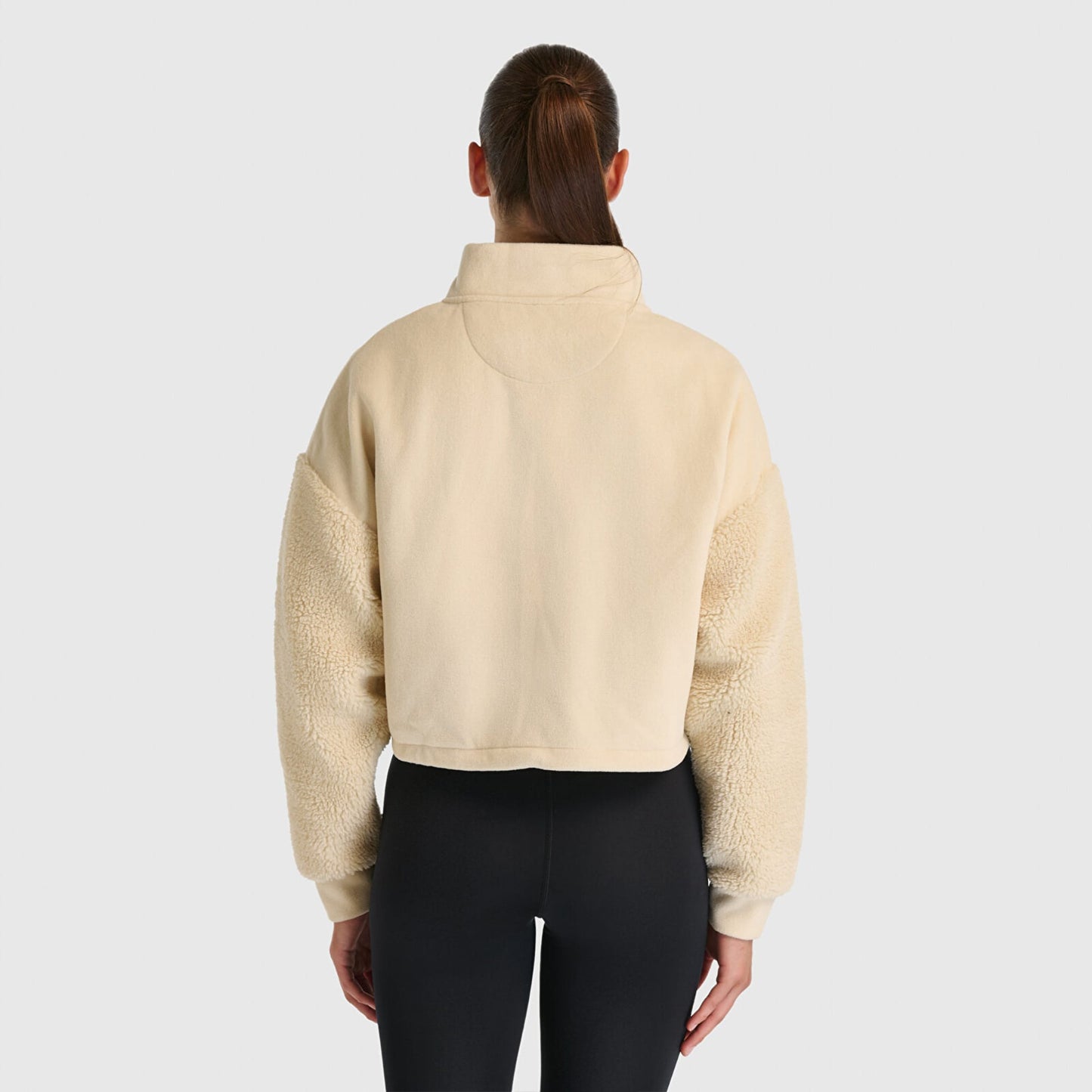 New Balance Kadın Bej Sweatshirt