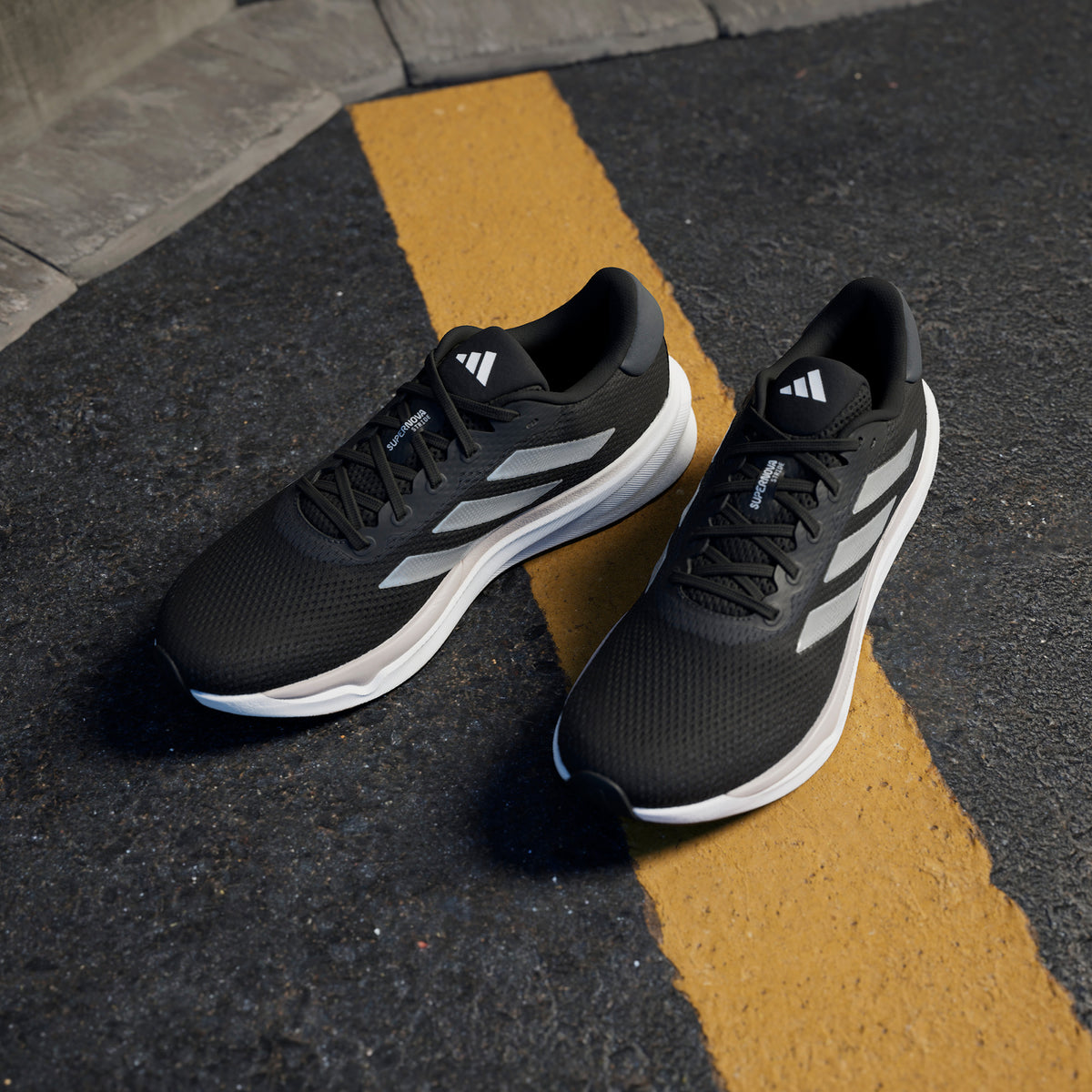 Adidas Supernova Stride Erkek Siyah Koşu Ayakkabısı
