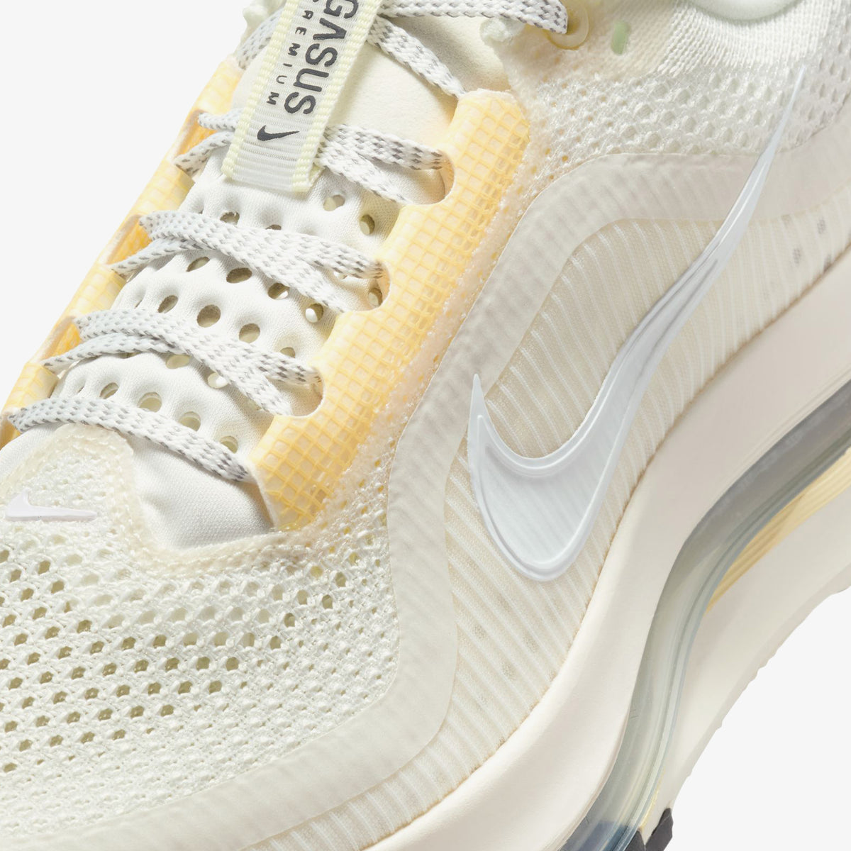 Nike Pegasus Premium Kadın Beyaz Koşu Ayakkabısı
