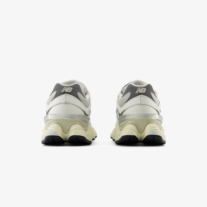 New Balance 9060 Kadın Beyaz Sneaker