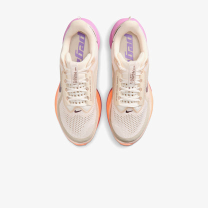 Nike Pegasus Premium Kadın Gri Koşu Ayakkabısı