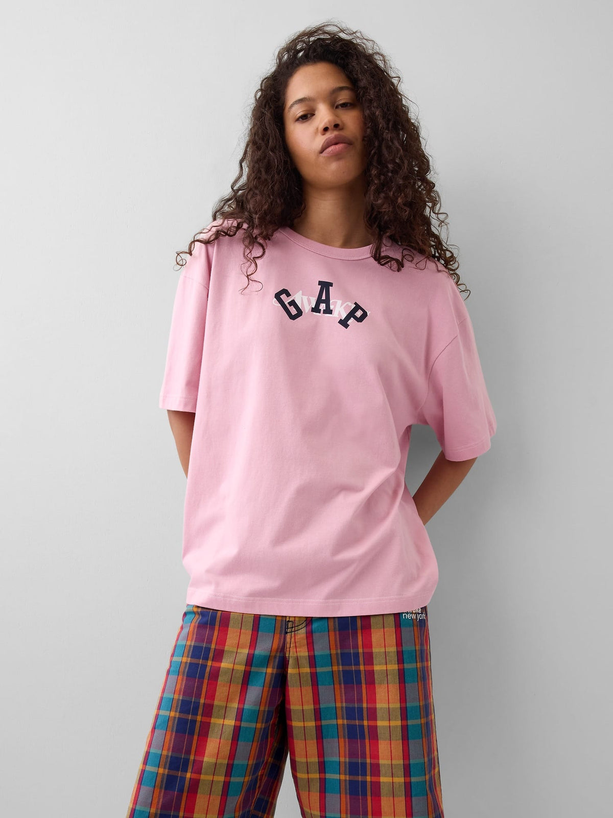 Açık Pembe Gap × Awake Ny Relaxed Logo T-shirt