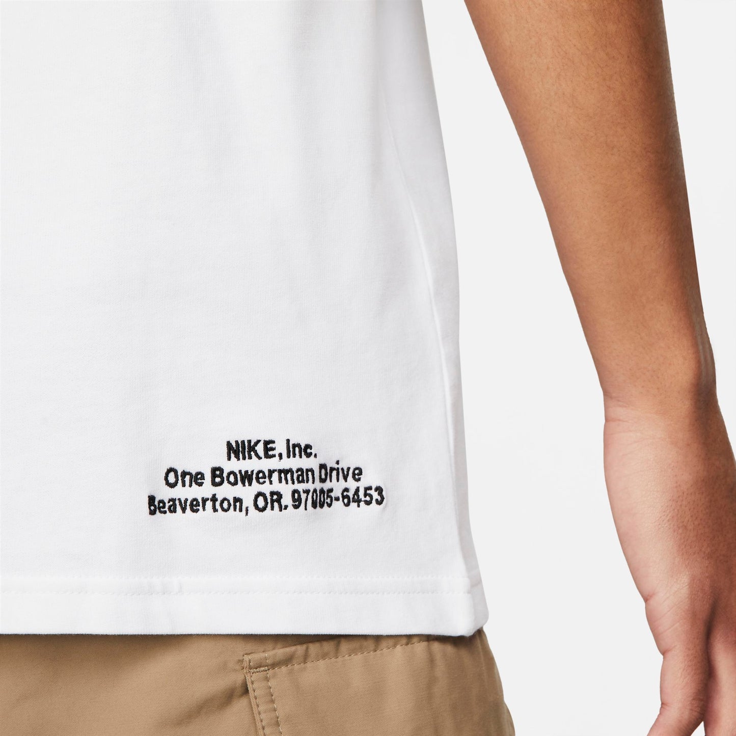 Nike Sportswear Erkek Beyaz T-shirt