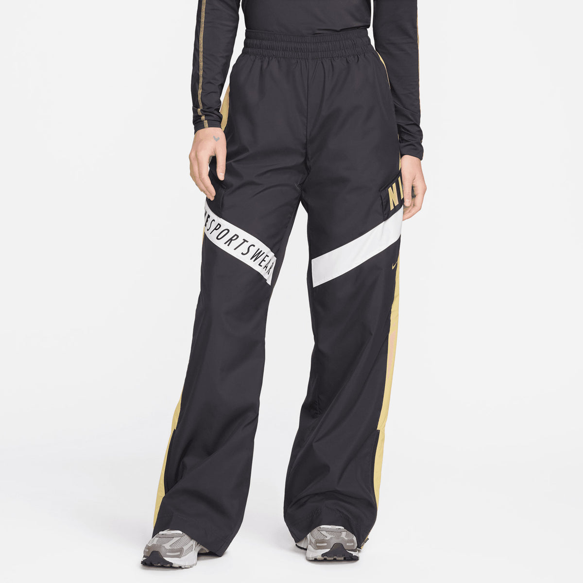 Nike Sportswear Kadın Siyah Pantolon