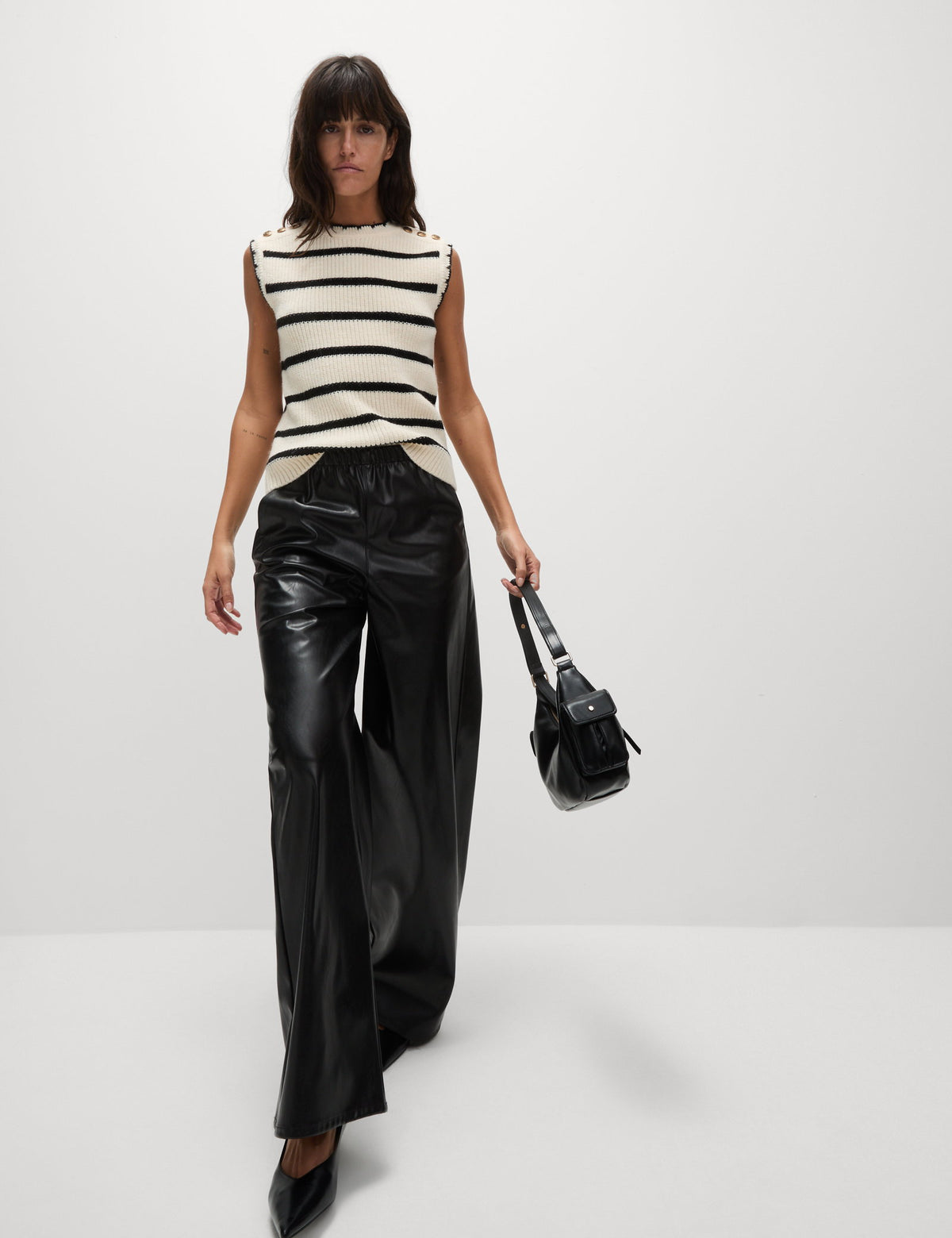 Deri Görünümlü Wide Leg Pantolon