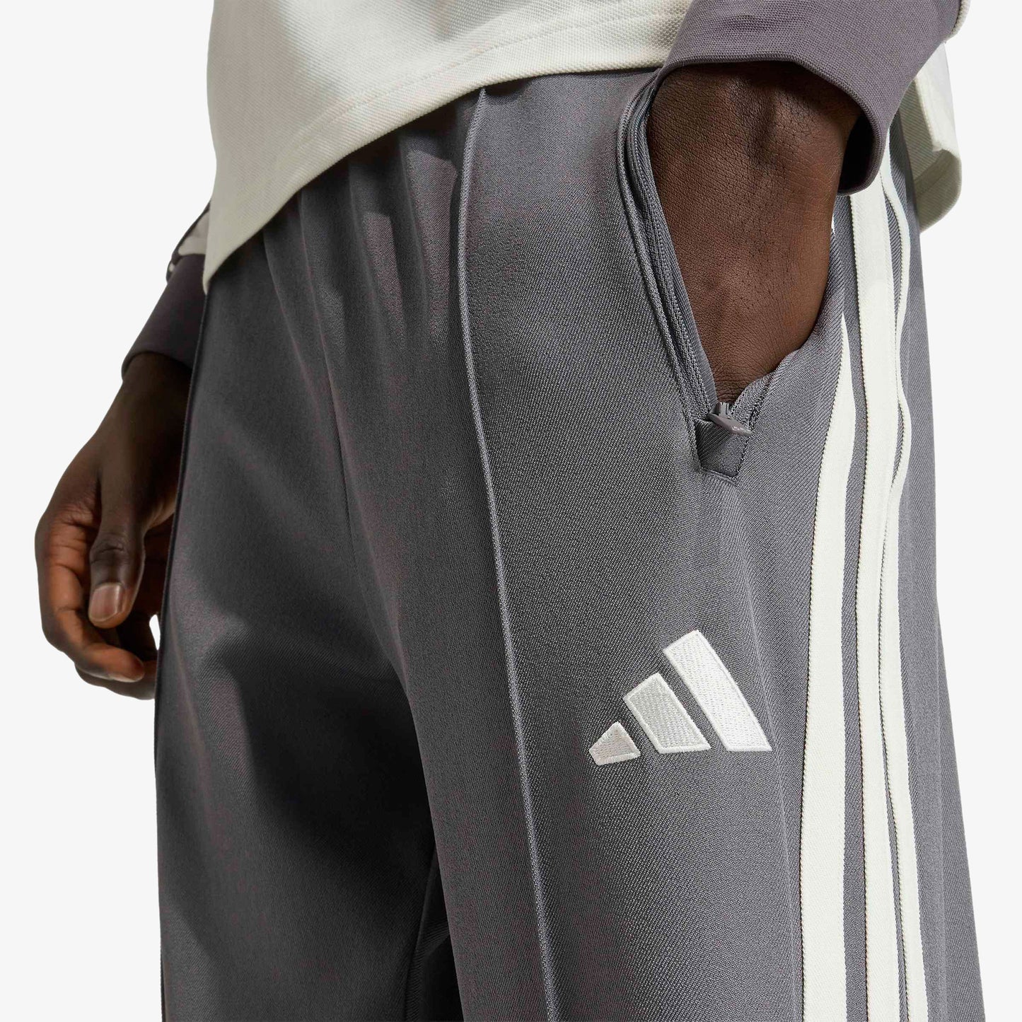 Adidas Mercedes Amg Petronnas Erkek Gri Eşofman Altı