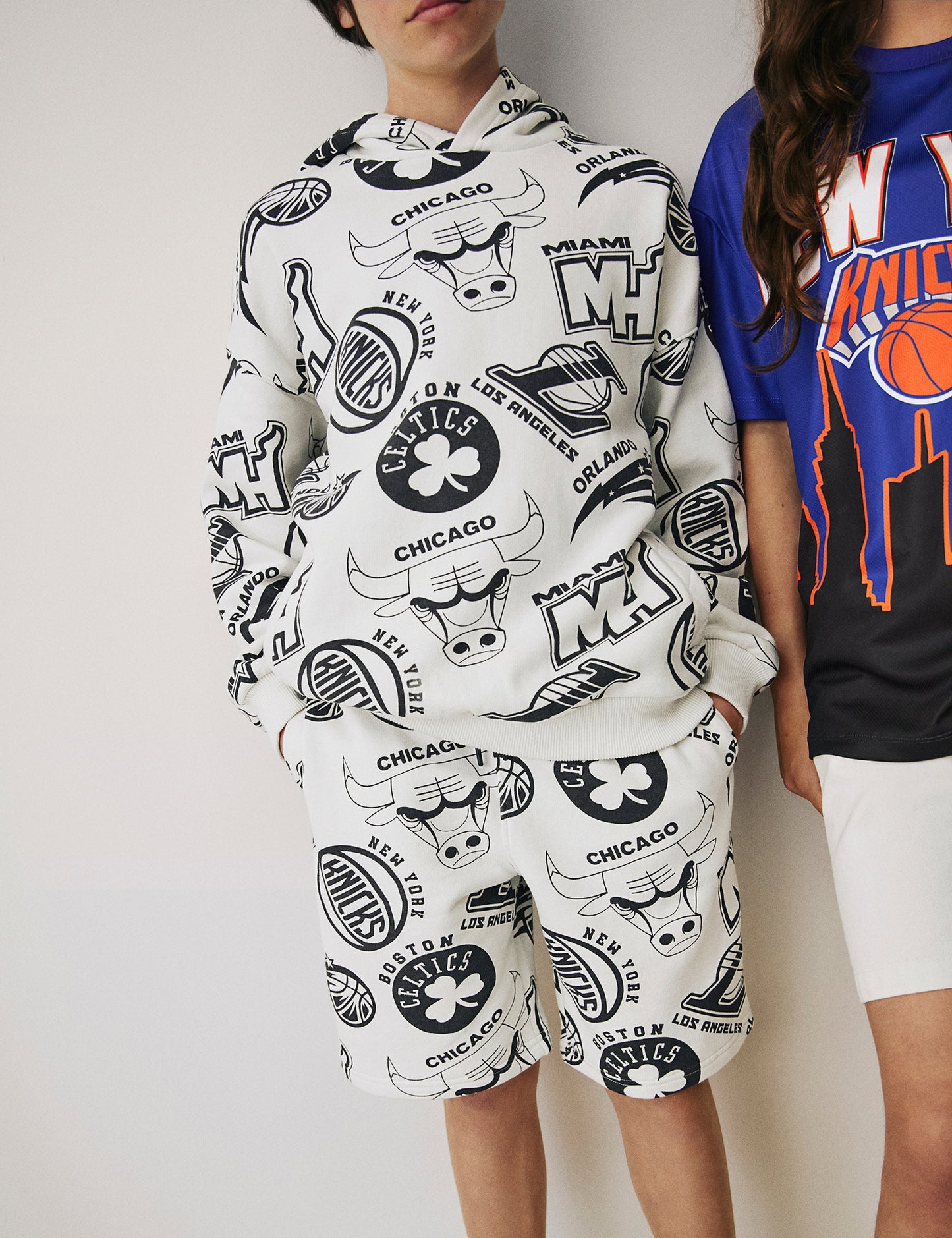 Nba Temalı Kapüşonlu Sweatshirt (6-16 Yaş)
