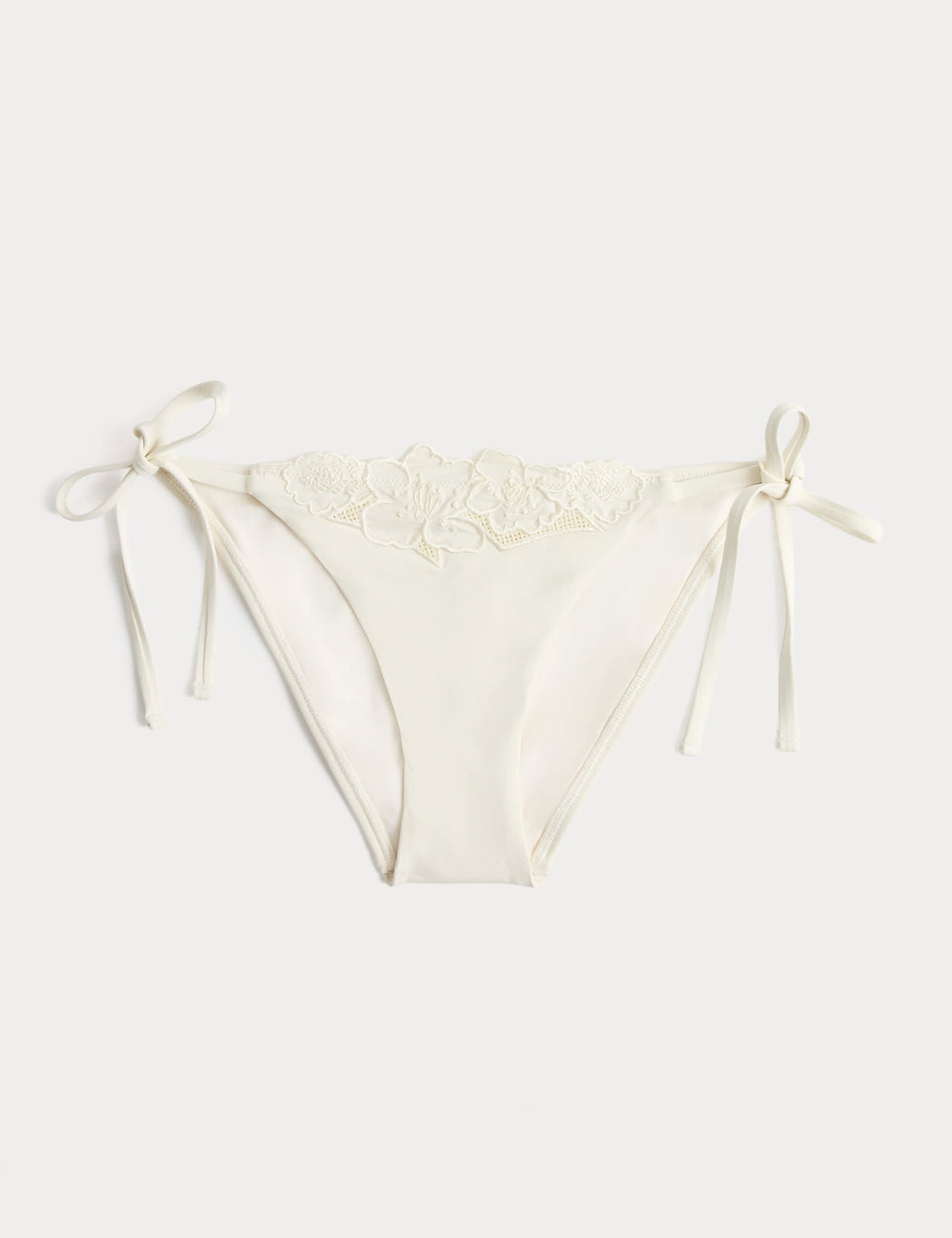 Çiçekli Nakışlı Bikini Altı
