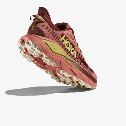 Hoka Challenger 8 Kadın Pembe Trail Koşu Ayakkabısı