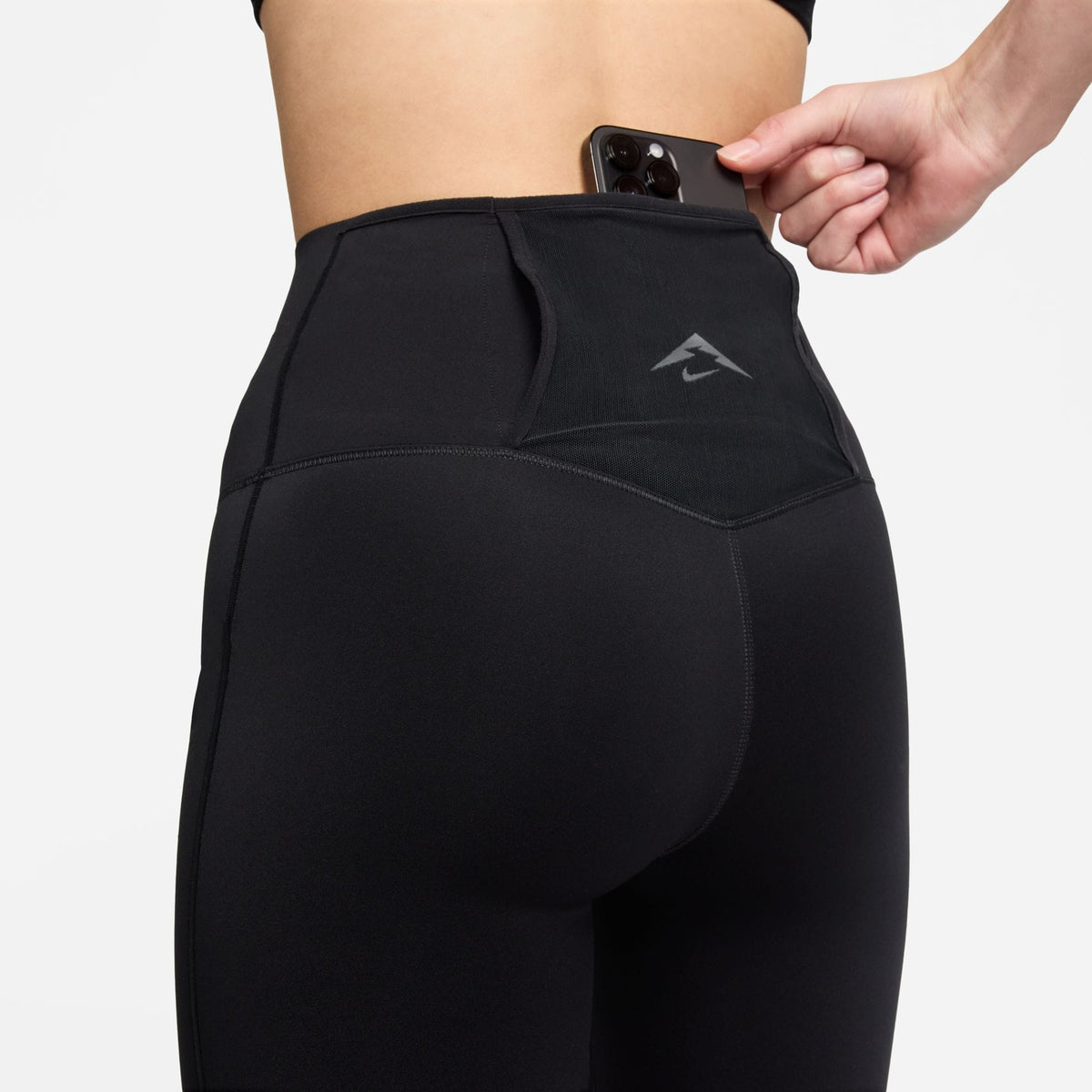 Nike Trail Go Yüksek Destekli Kadın Siyah Koşu Tayt