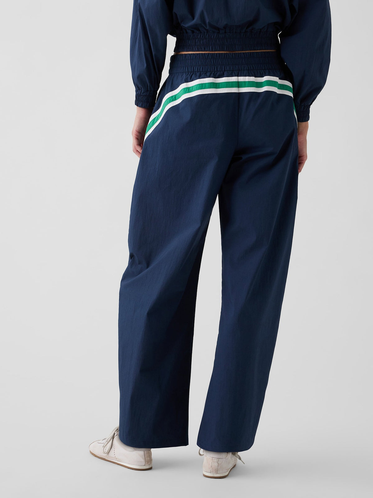Lacivert Gap × Malbon Textured Poplin Barrel Track Pantolon