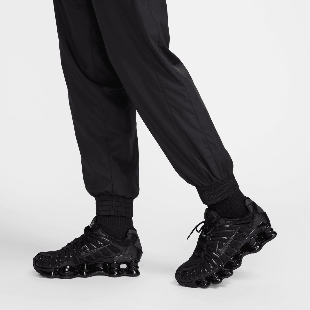 Nike Sportswear Woven Loose Kadın Siyah Eşofman Altı