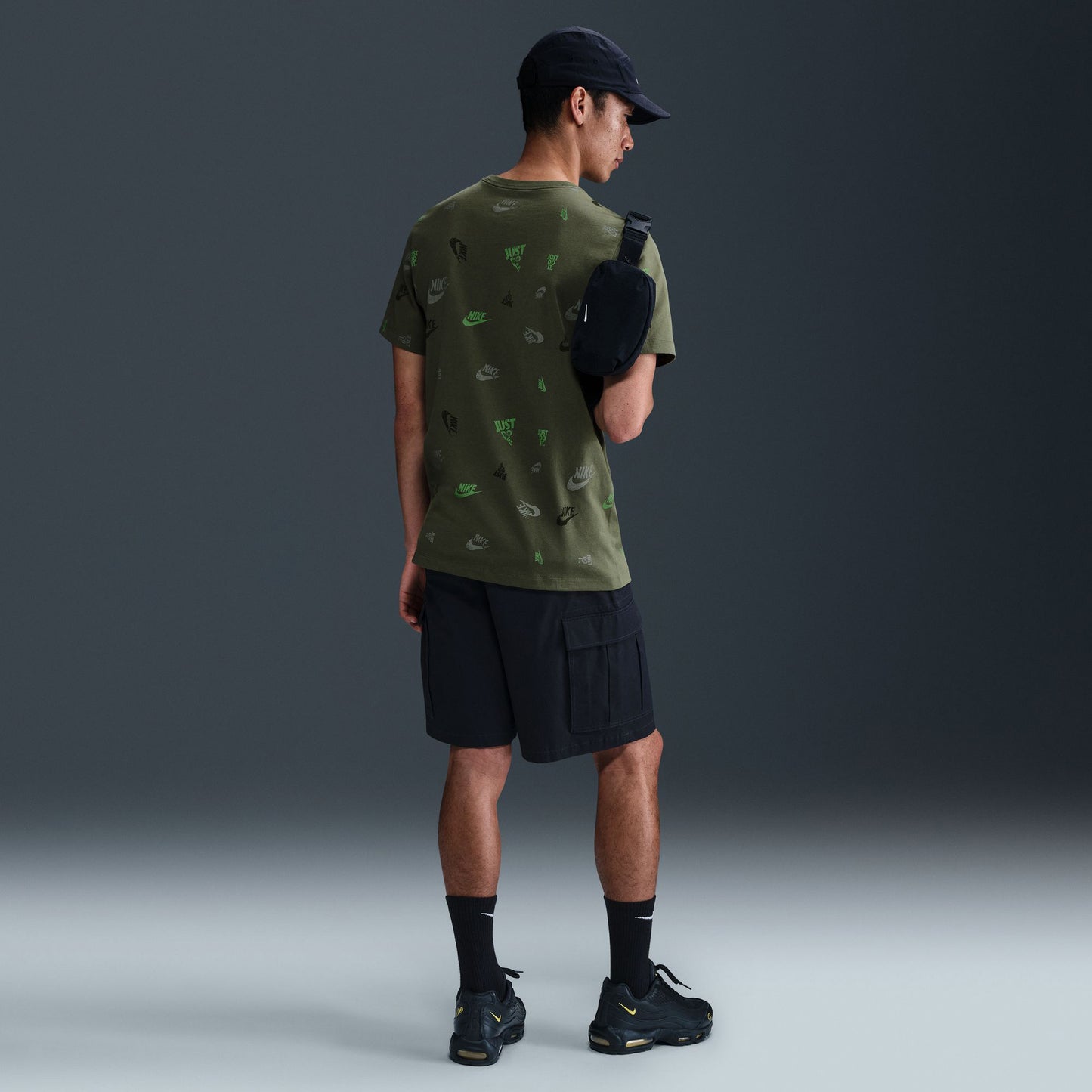 Nike Club Erkek Yeşil T-shirt