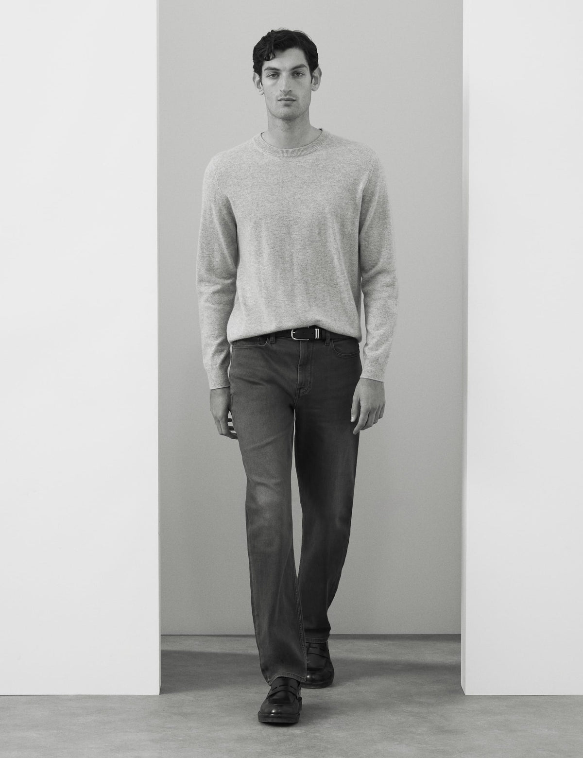 Düz Kesim Jeans