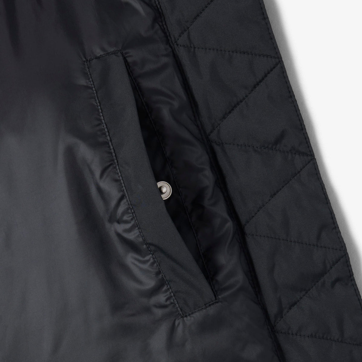 Lacoste Kadın Regular Fit Kapüşonlu Siyah Şişme Mont