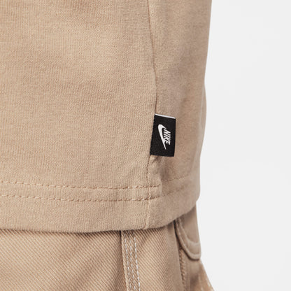 Nike Sportswear Premium Essentials Erkek Kahverengi T-shirt