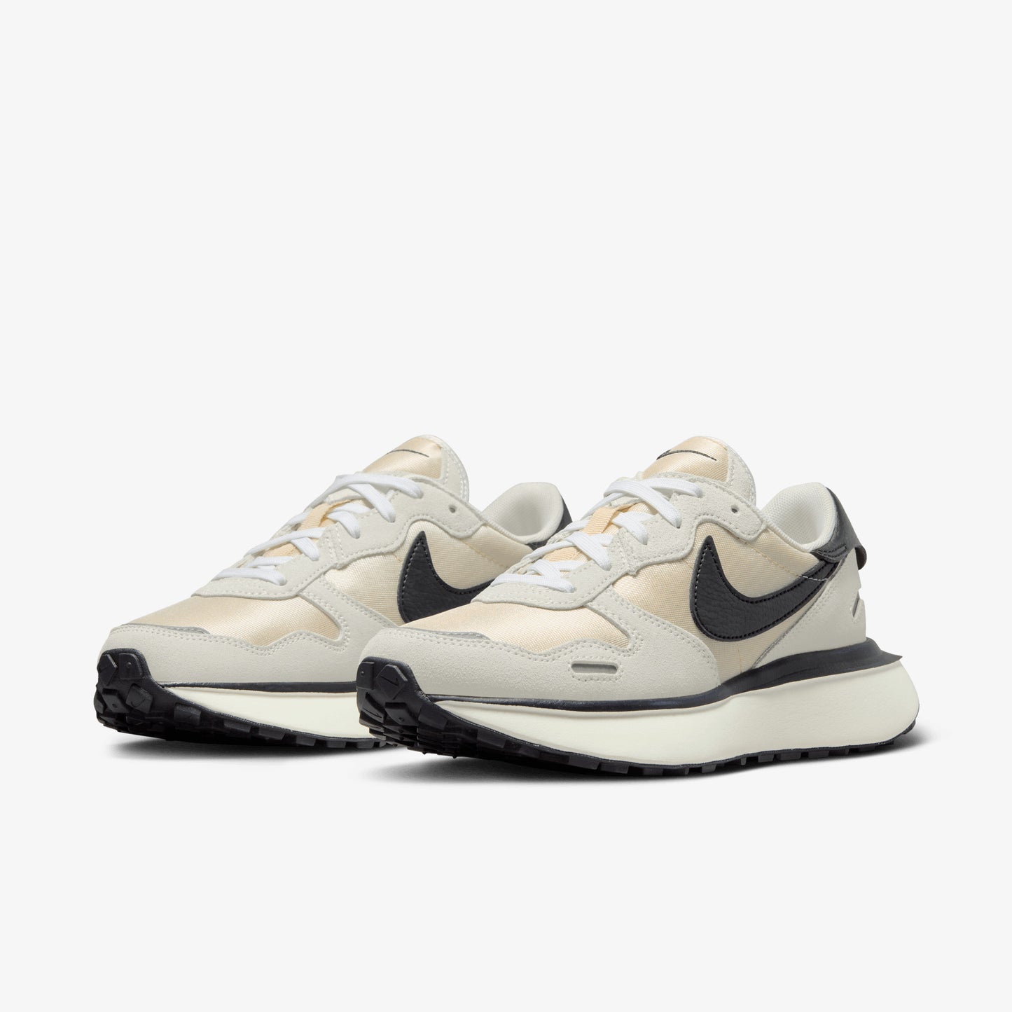 Nike Phoenix Waffle Kadın Beyaz Sneaker