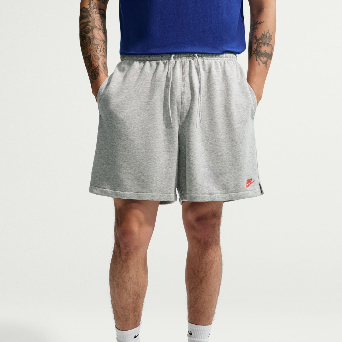 Nike Club Flow Erkek Gri Şort