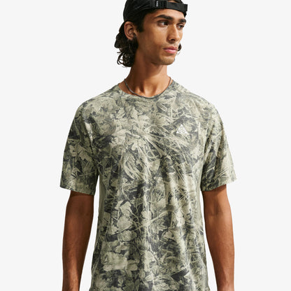 Nike Acg Dfadv Solar Chase Erkek Yeşil T-shirt