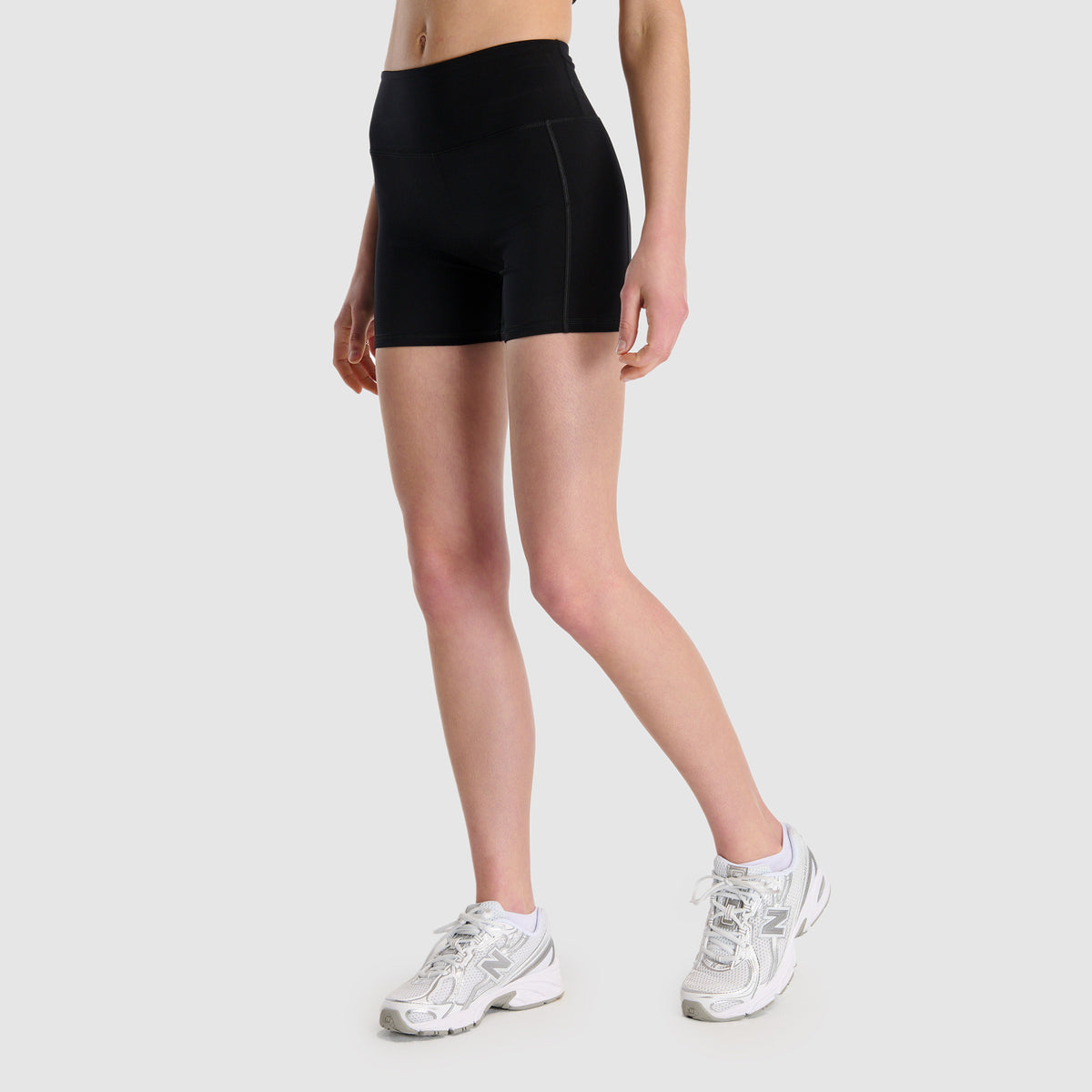 New Balance Classic Kadın Siyah Koşu Şortu