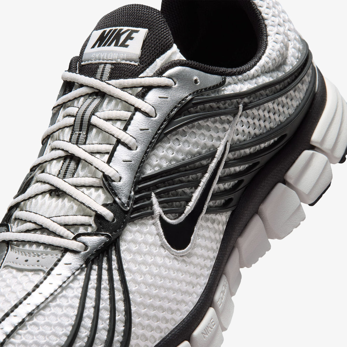 Nike Zoom Skylon 11 Erkek Gri Spor Ayakkabı