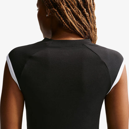 Nike Sleveless Fitted Quarter Zip Kadın Siyah T-shirt