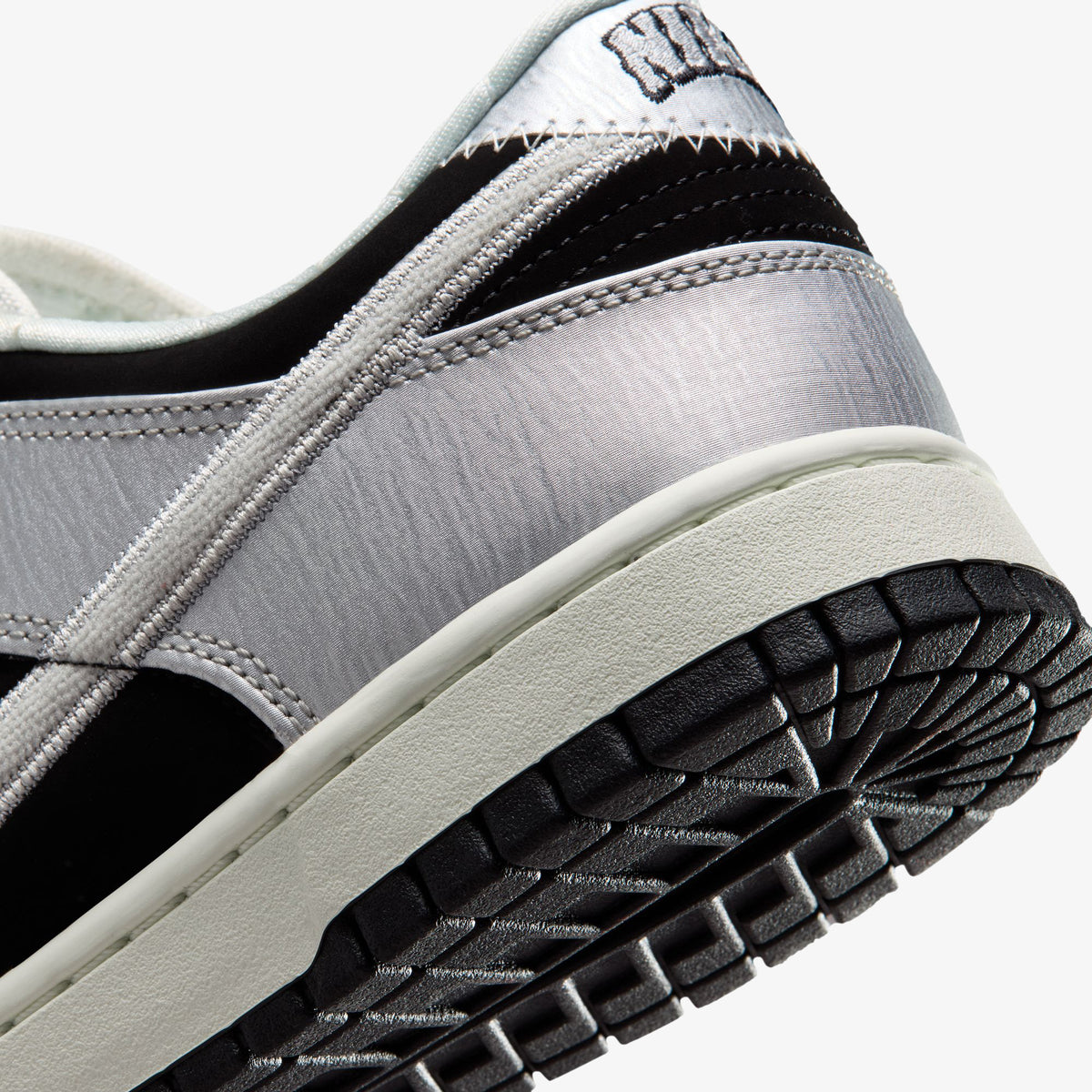 Nike Dunk Low Retro Erkek Siyah Spor Ayakkabı