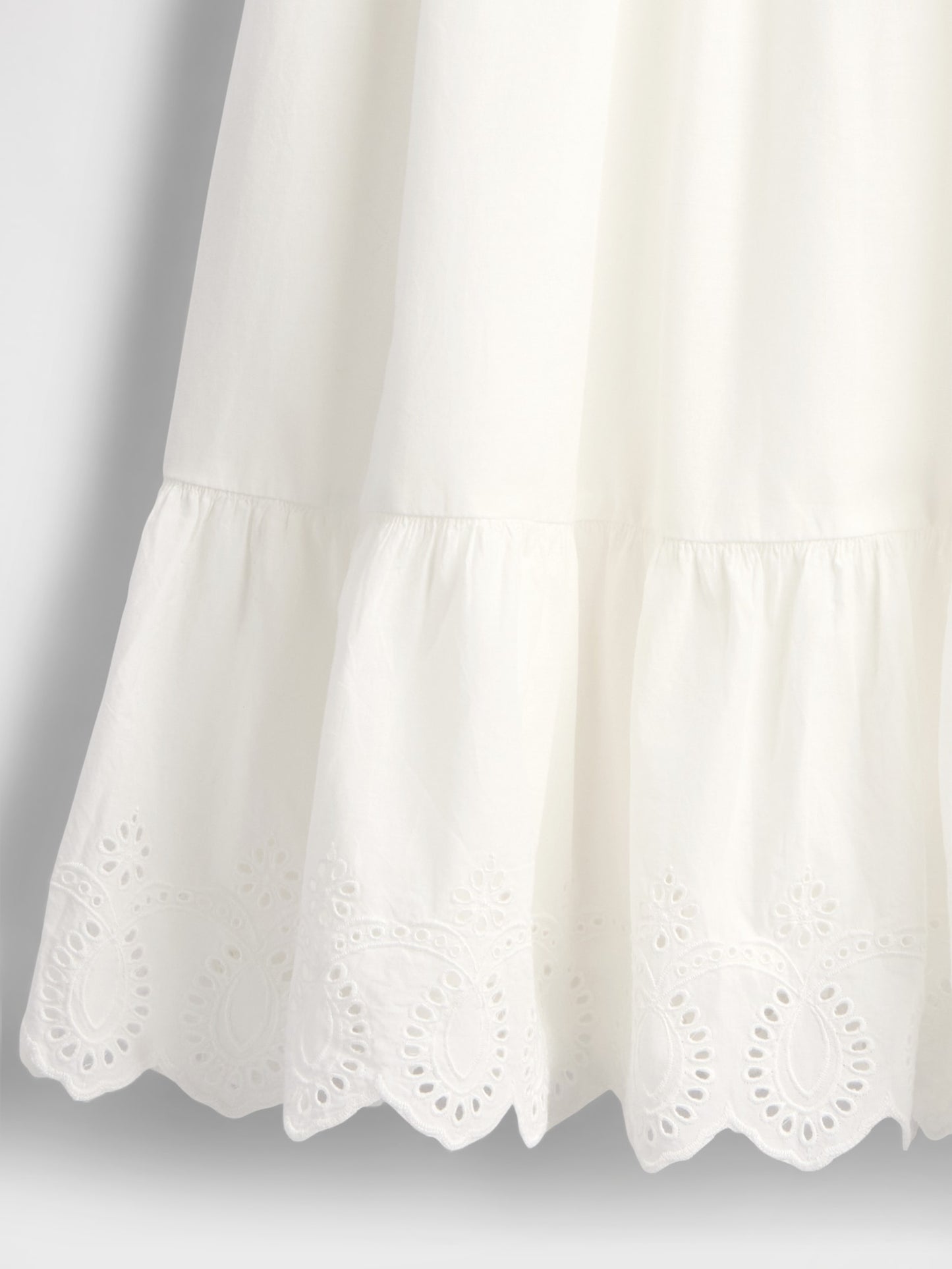 Beyaz Kids Smocked Ruffle Midi Elbise
