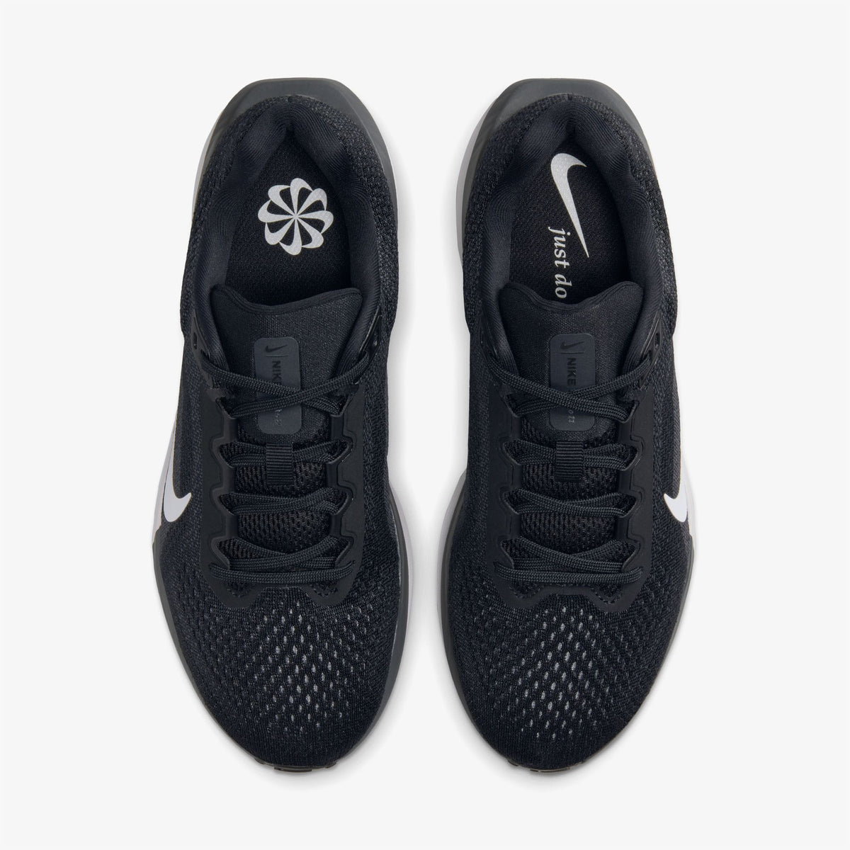Nike Air Winflo 11 Kadın Siyah Koşu Ayakkabısı