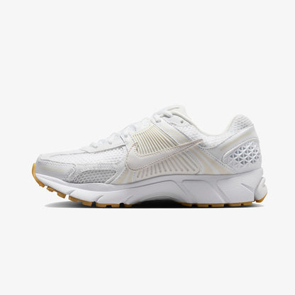 Nike Zoom Vomero 5 Kadın Beyaz Spor Ayakkabı