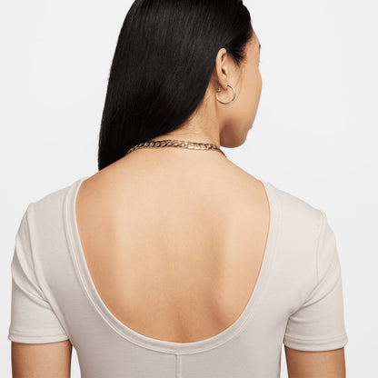 Nike Sportswear Chill Knit Kadın Krem T-shirt