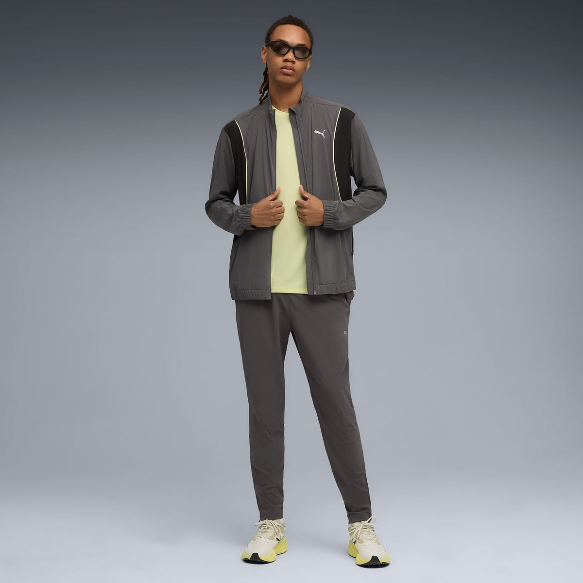 Puma Run Velocity Woven Erkek Gri Koşu Ceketi