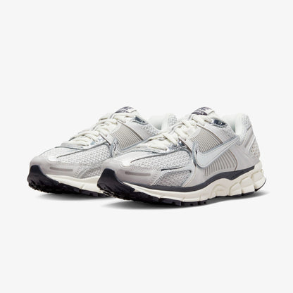 Nike Zoom Vomero 5 Kadın Gri Spor Ayakkabı