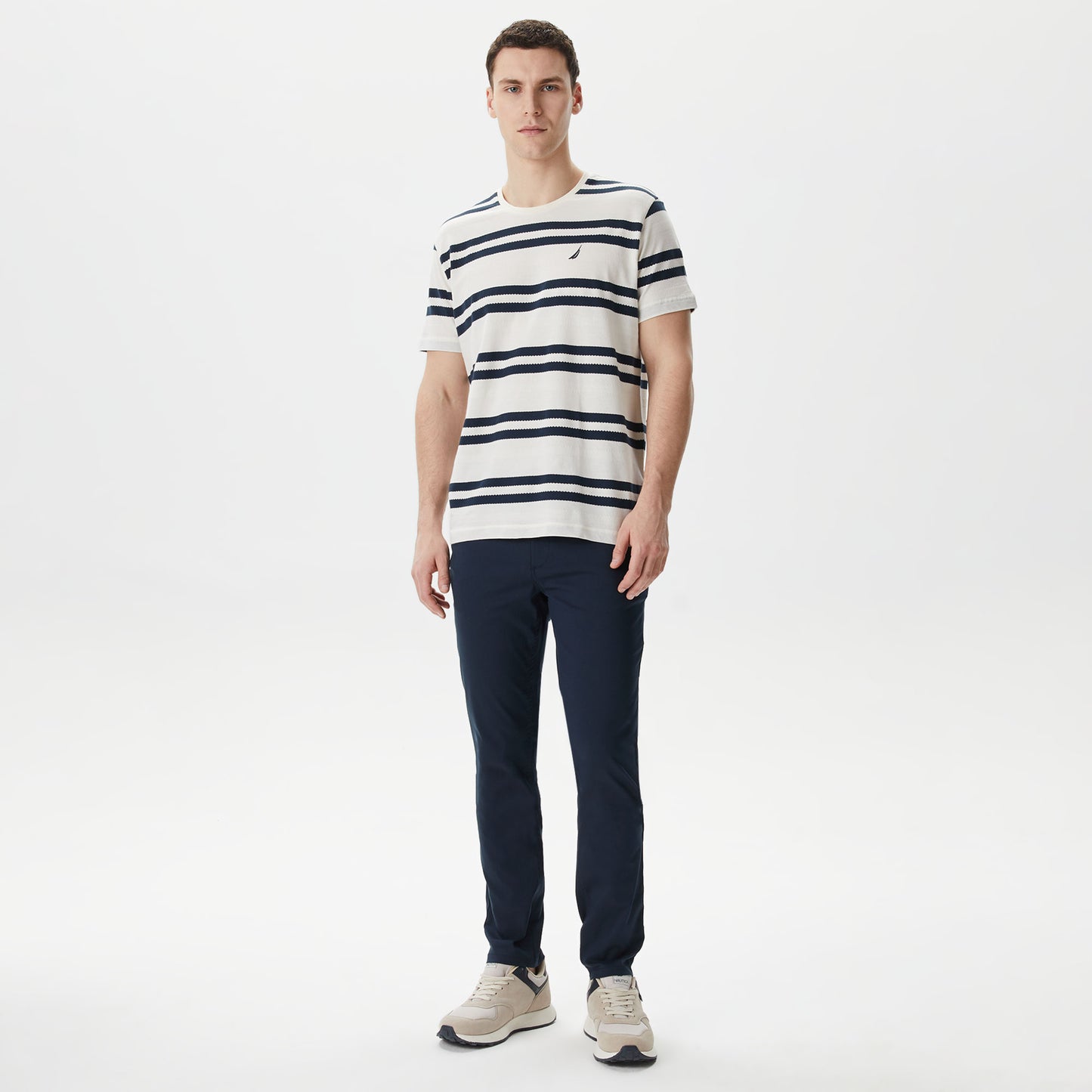 Nautica Erkek Beyaz Standart Fit Kısa Kollu Çizgili T-shirt