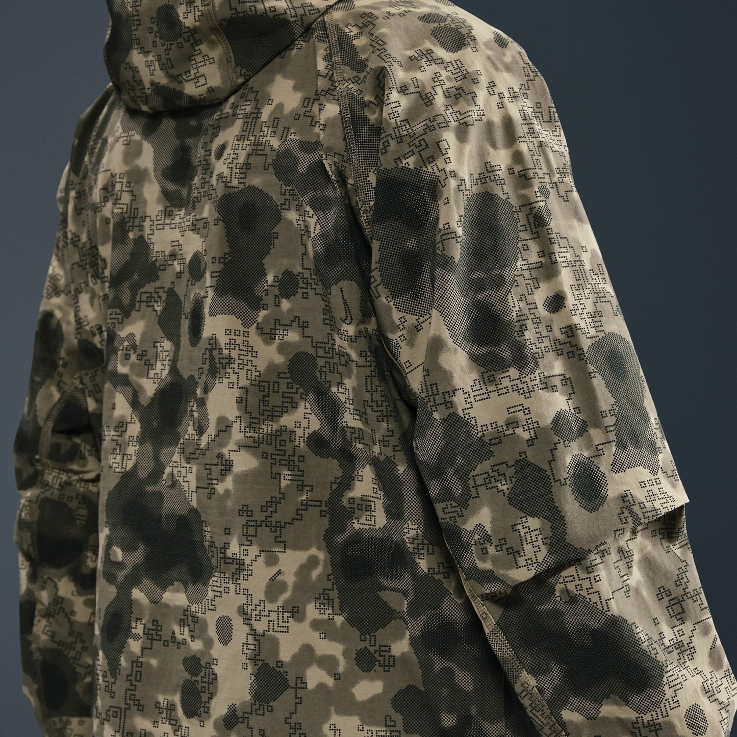 Nike Tech Fleece Erkek Kamuflaj Sweatshirt