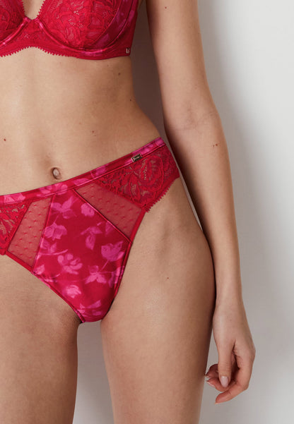 Peony Dantel Detaylı Ipek High Leg Külot