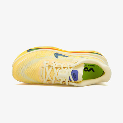 Nike Vomero Premium Erkek Sarı Koşu Ayakkabısı