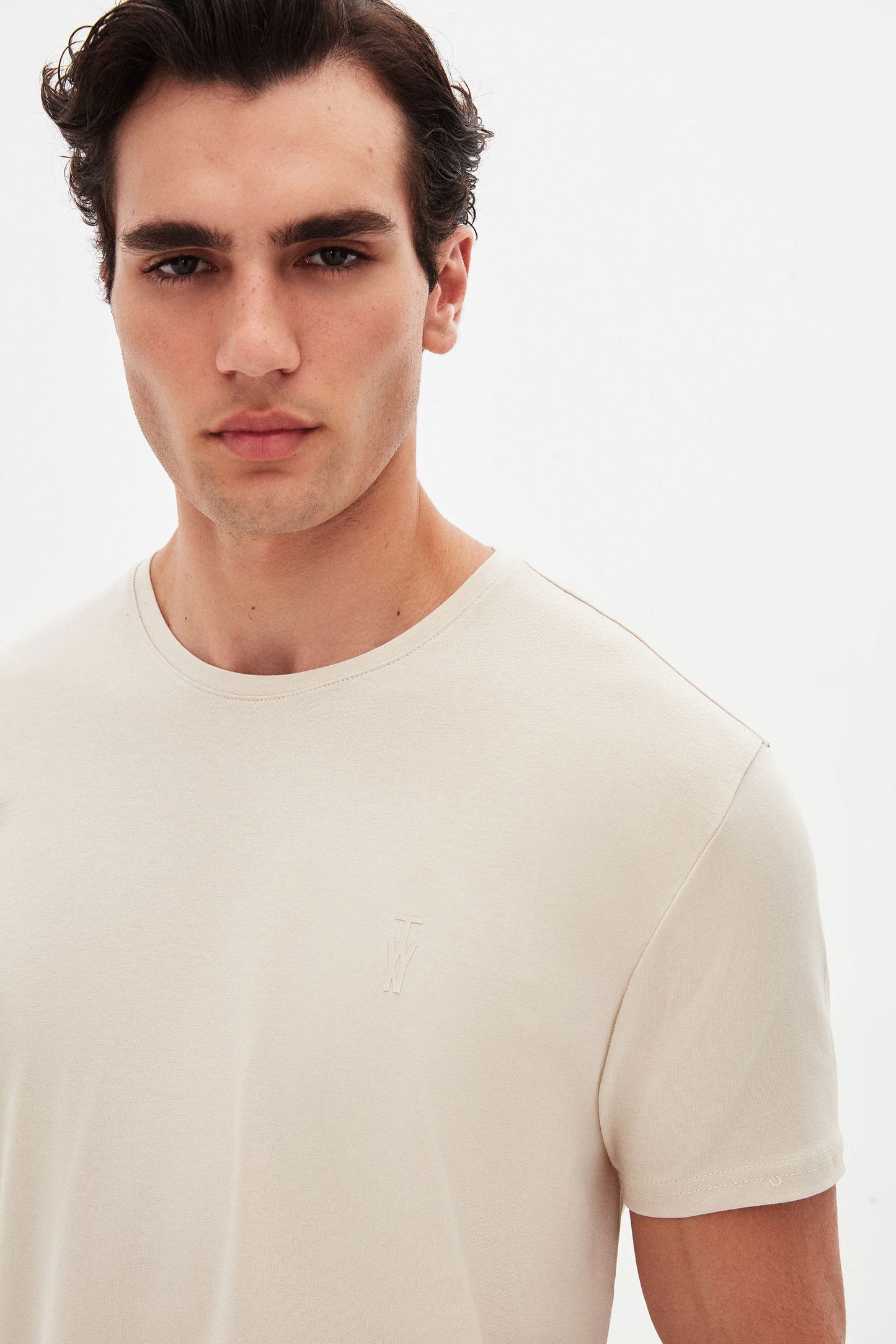 Twn Slim Fit Taş Düz Kabartma Baskılı T-shirt