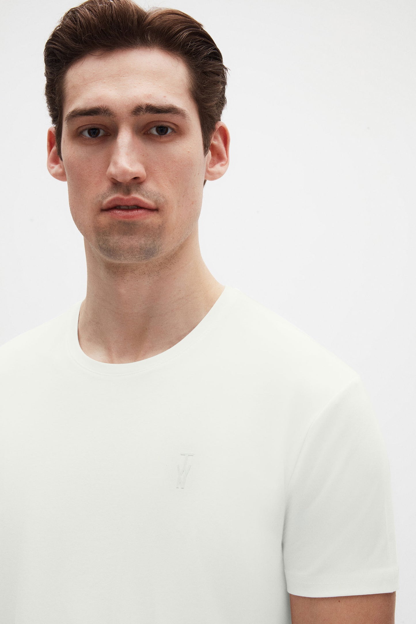 Twn Slim Fit Ekru Düz Kabartma Baskılı T-shirt