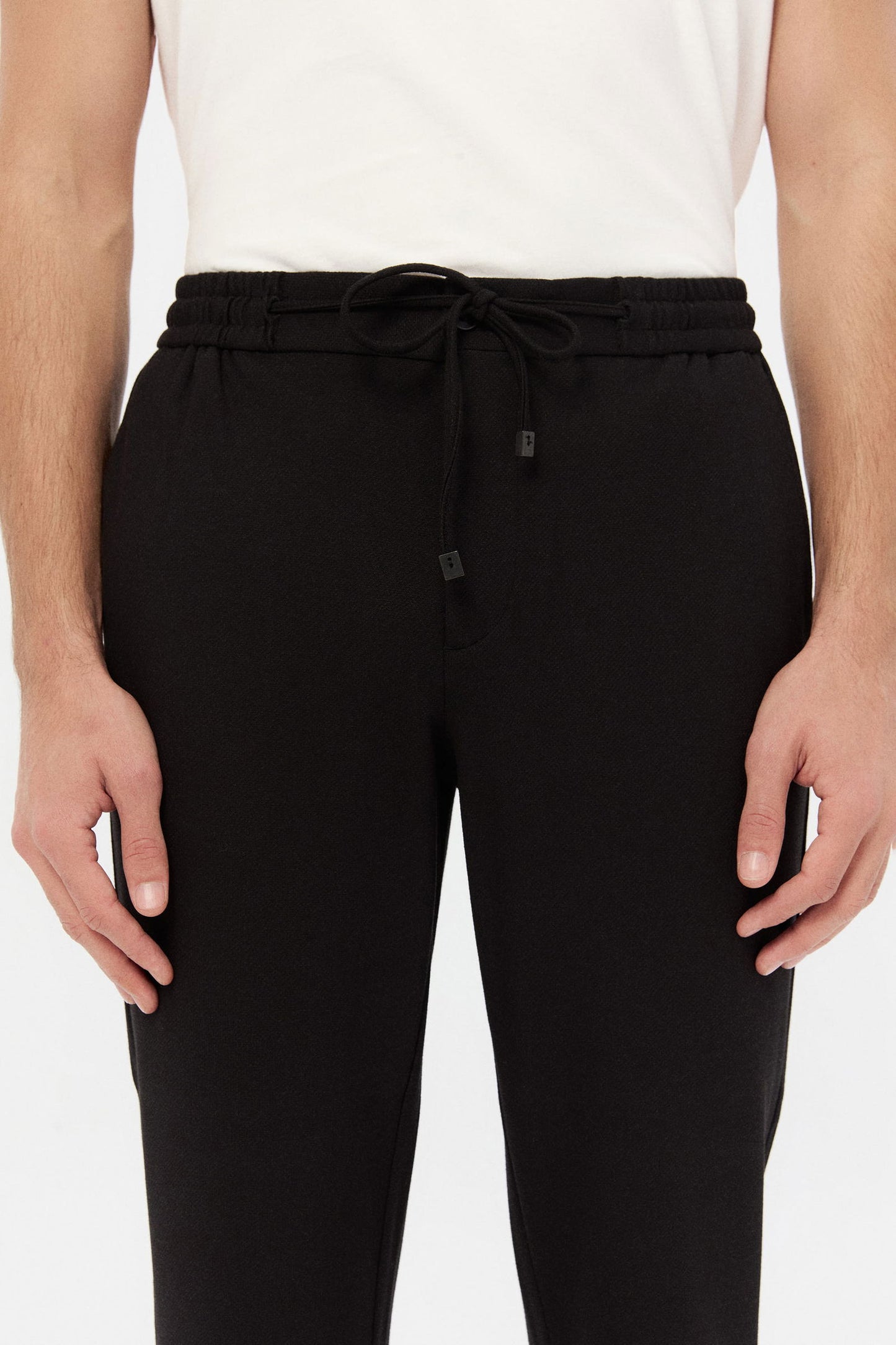 Ds Damat Slim Fit Siyah Armürlü Jogger Pantolon
