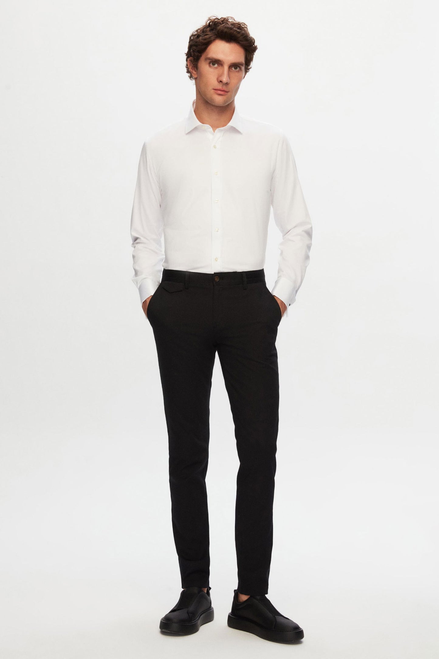 Ds Damat Slim Fit Beyaz Düz Nano Care Gömlek