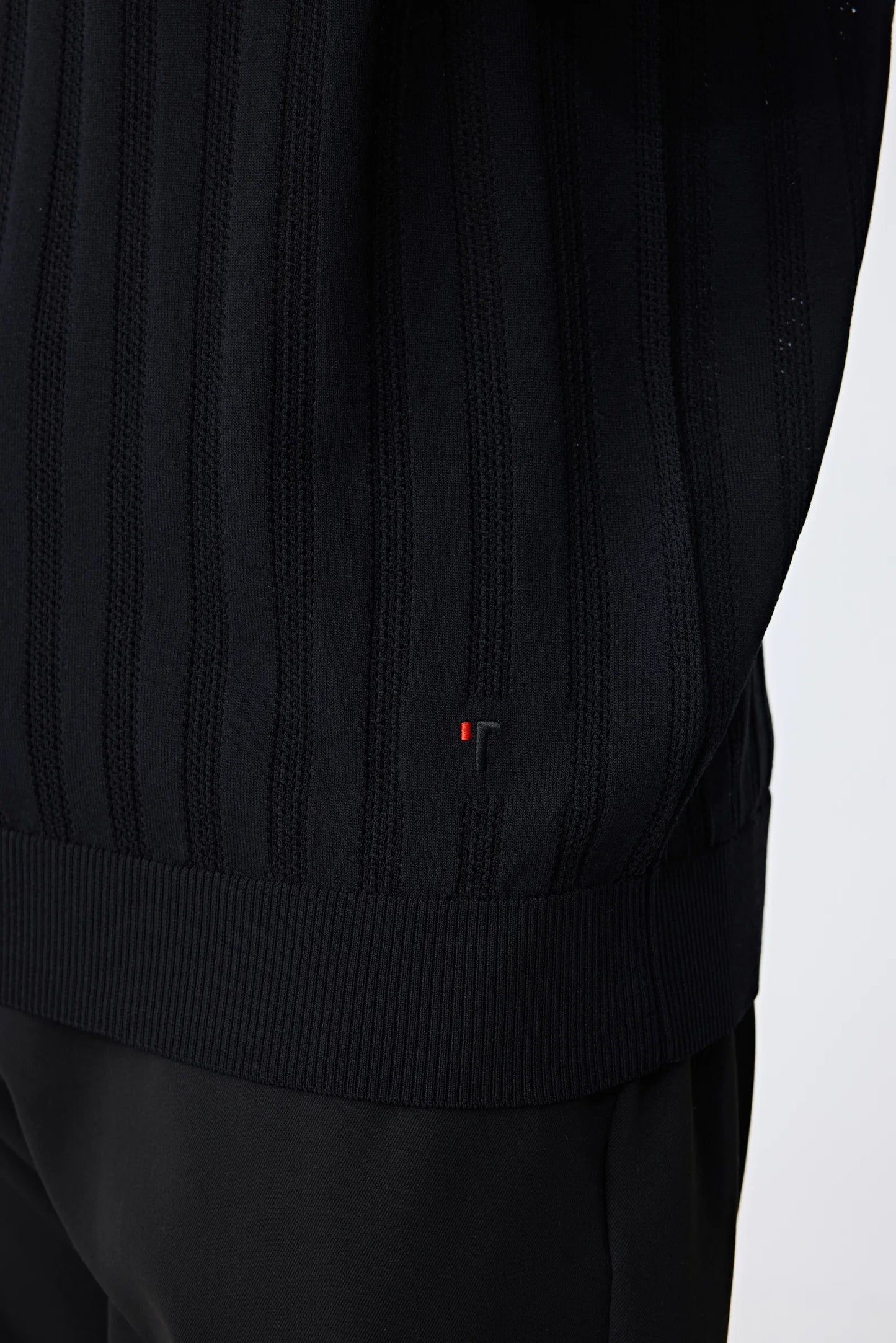 Tween Slim Fit Siyah Triko