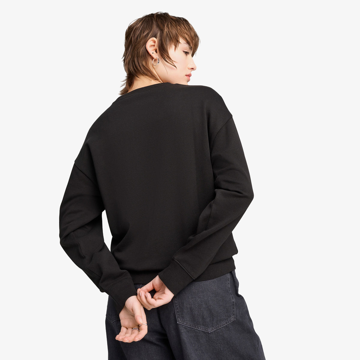 Puma Elevated Essentials Comfort Crew Kadın Siyah Sweatshirt