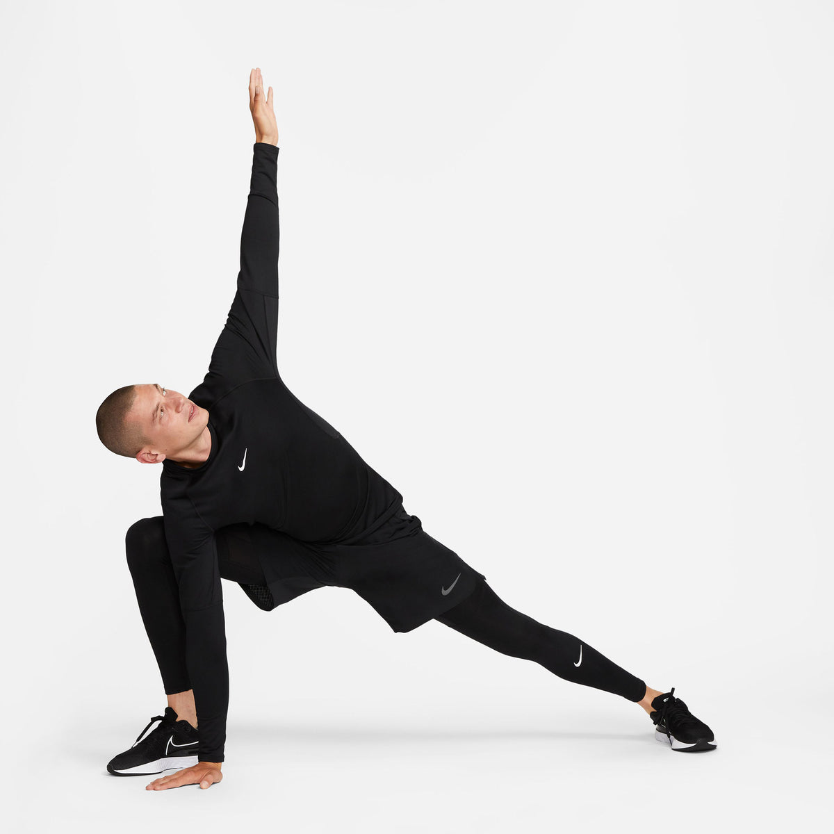 Nike Pro Warm Erkek Siyah Sweatshirt