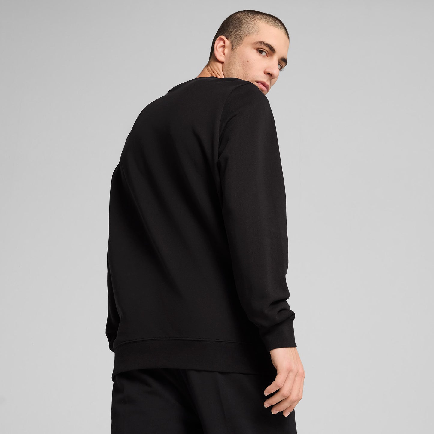Puma Essentials Elevated Erkek Siyah Uzun Kollu Tişört