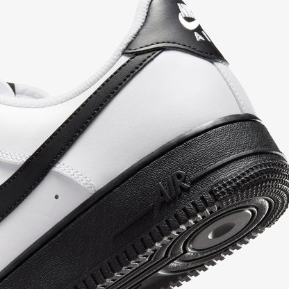 Nike Air Force 1 '07 Erkek Beyaz Spor Ayakkabı