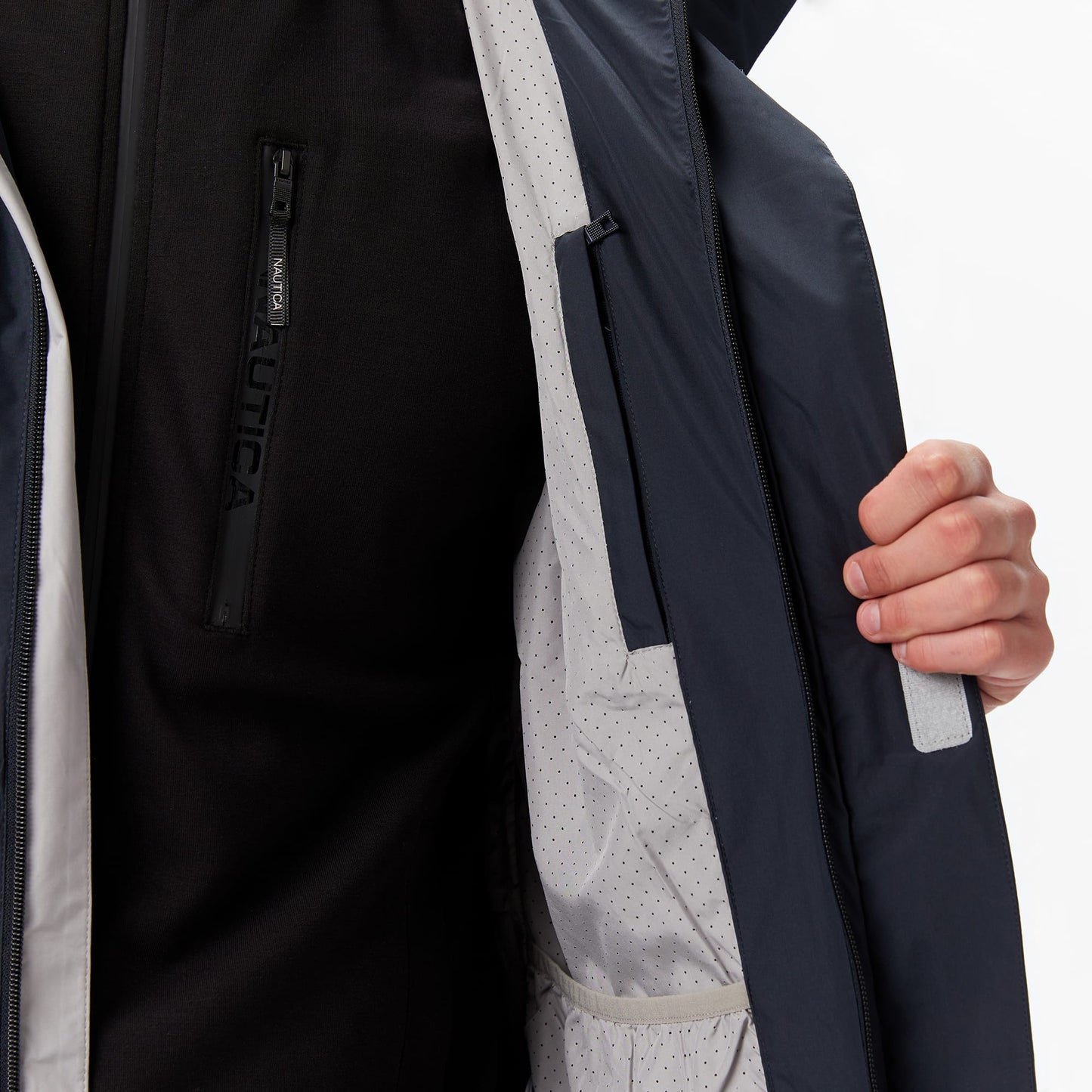 Nautica Erkek Siyah Regular Fit Kapüşonlu Su Geçirmez Mont